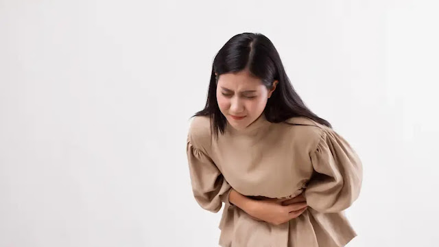 5 Tips Puasa Aman untuk Penderita Maag: Cegah Asam Lambung Naik di Ramadan