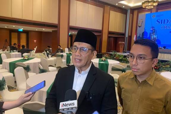 Wamenag Larang Sweeping Rumah Makan Saat Ramadhan, Tekankan Toleransi Umat