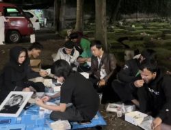 Karina Ranau Sahur di Makam Epy Kusnandar: Alasan, Kontroversi, dan Responnya